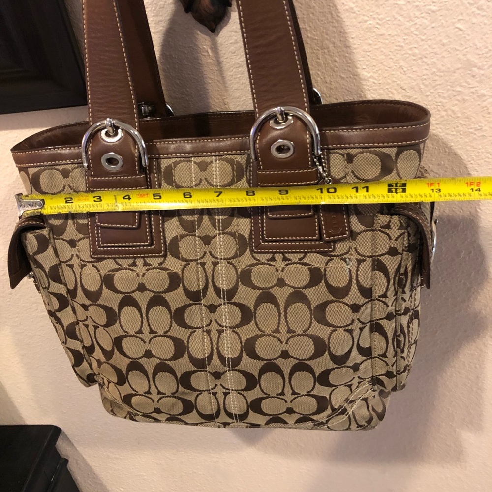 Authentic Coach Handbag ๐ - Picture 5 of 8